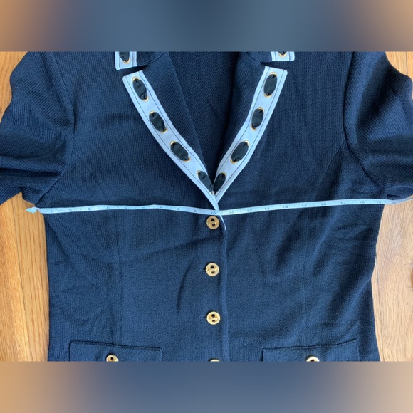ST. JOHN COLLECTION Santana Knit Navy Blazer Sz 10 with matching skirt - Picture 8 of 15